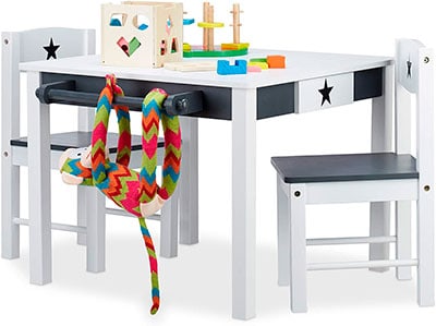 mesa con almacenamiento infantil